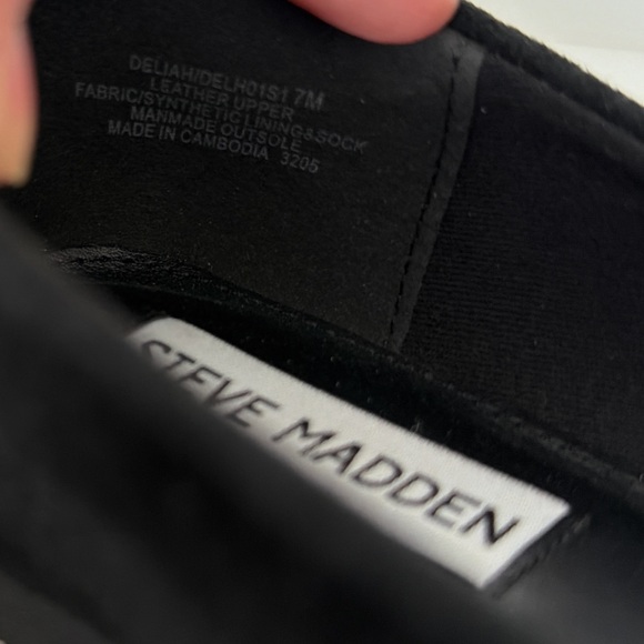 Classic Black Women's Flats. - Picture 6 of 6